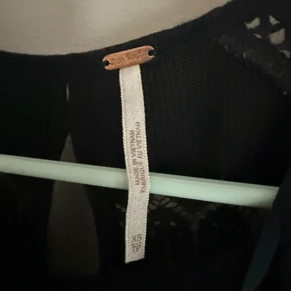 Free People Black Lace Peasant Top Long Sleeve Drawstring Waist XS - Picture 3 of 3